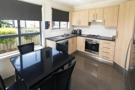 Cardiff Executive - 40