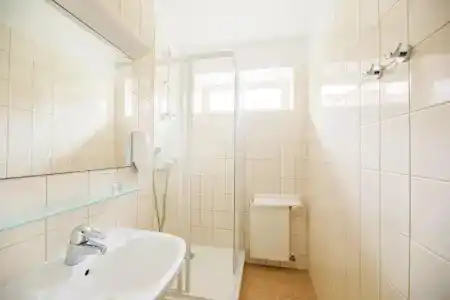Saka Manor - 35