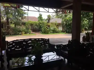 Srisomthai - 11