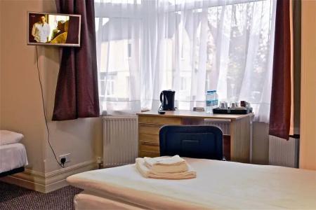 Oyo Central Golders Green - 26