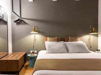 Merchant Suites - 9