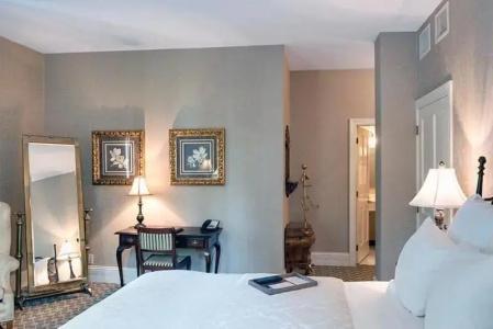 Nicollet Island Inn - 47