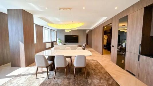 Resident Abay - 48