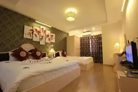 Splendid Star Boutique - 14