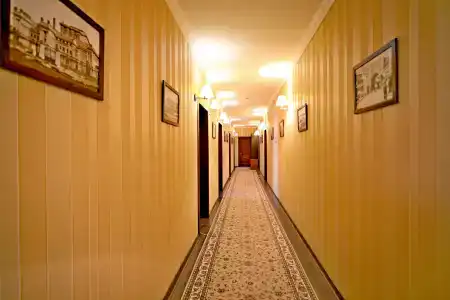 Raffinad MiniHotel - 12