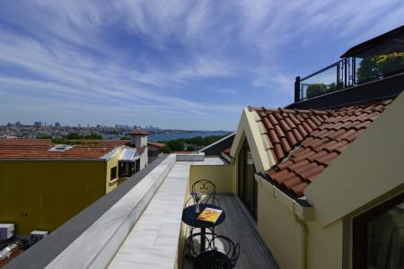 Agora Life - 67
