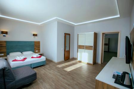 RedHouse - 43