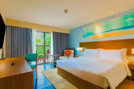 Holiday Inn Phuket Beach - 14