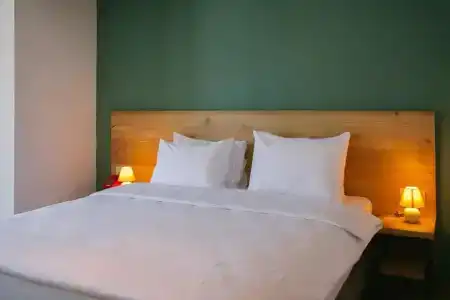 Intourist - 32
