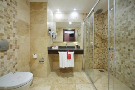Ramada & Suites by Wyndham Istanbul Merter - 11