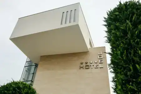Joel Residence - 6