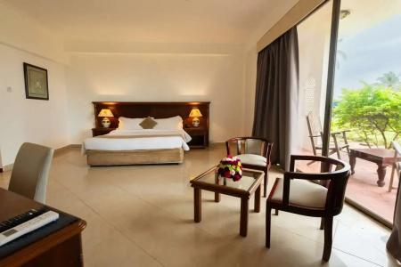Golden Tulip - 21