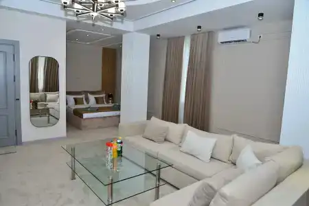 Mehmonsaroy Grand - 40