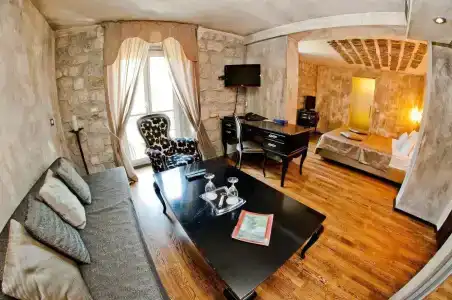 Boutique Astoria - 37