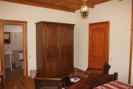 Garni HinYard - 65