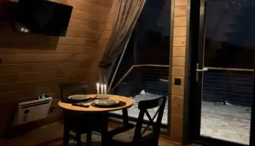 Gravity Home - 8