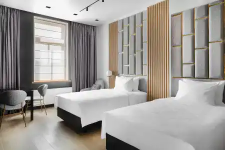 The Basilian Minsk, Curio Collection By Hilton - 18
