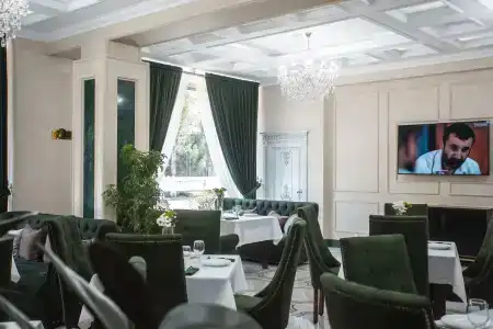 Arhan Palace - 5