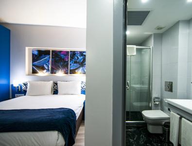 Lapis Inn & Spa ( Ex. Ambassador) - 3
