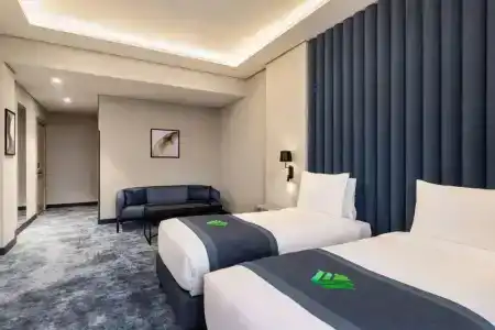 Wyndham Garden - 29