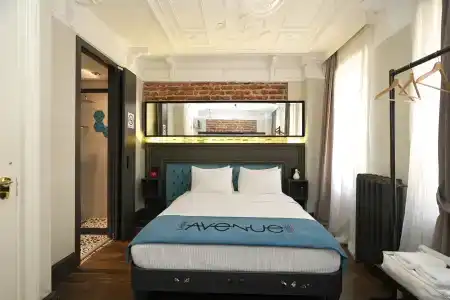 Taksim Avenue - 37