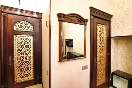 Royal Antique - 105