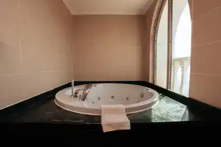 Crowne Plaza Antalya, an IHG - 17