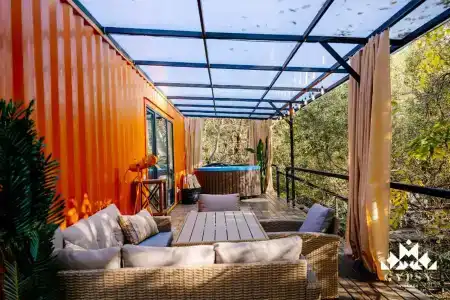 Курортный отель Gipsy Village - 1