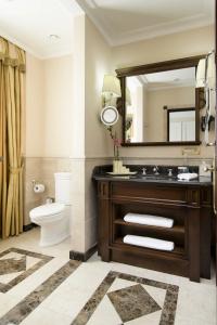 Nobil Luxury Boutique - 5