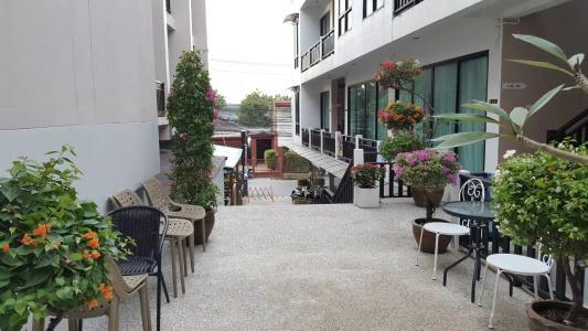 Kata Beachwalk and Bungalows - 5