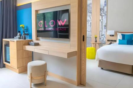 Glow Mira Beach - 54
