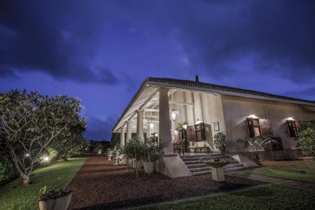 Mayurana by Edwards Collection - 34