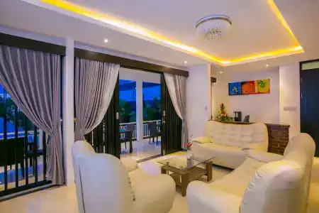 The Diana Suite - 15