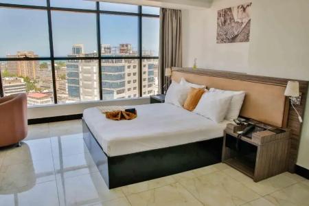 Golden Tulip - 32