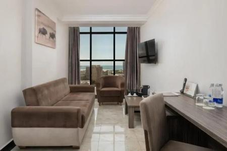 Golden Tulip - 22