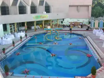 Le Grande Plaza - 4
