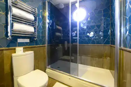 Agora Life - 63