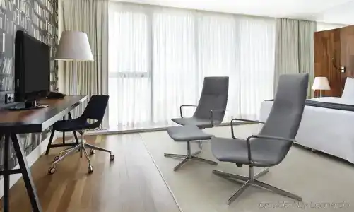 Holiday Inn Тбилиси - 11