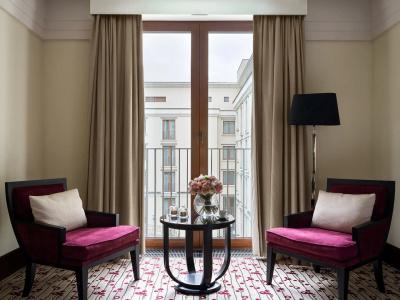 Four Seasons Hotel Moscow - 40