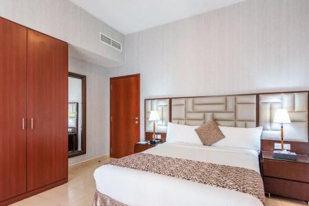 Suha Jbr - 52