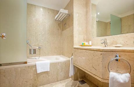 Dubai Marine Beach Resort & Spa - 55