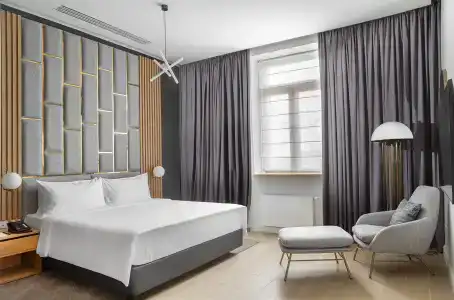 The Basilian Minsk, Curio Collection By Hilton - 3