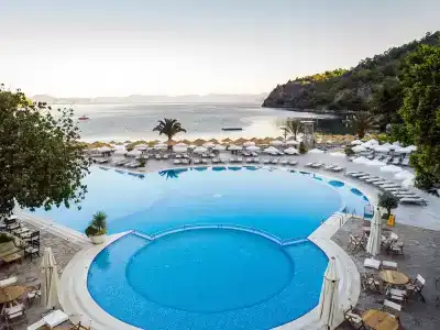 Hillside Beach Club - 9