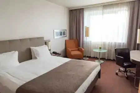 Holiday Inn Almaty - 34