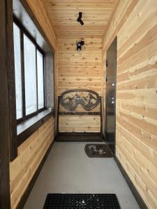 BushHouse Luxe - 21