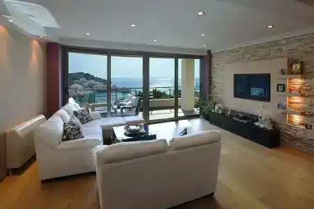 Raymond - 3