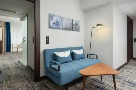 Courtyard by Marriott - 28