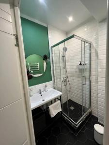 Evergreen Apart - 42