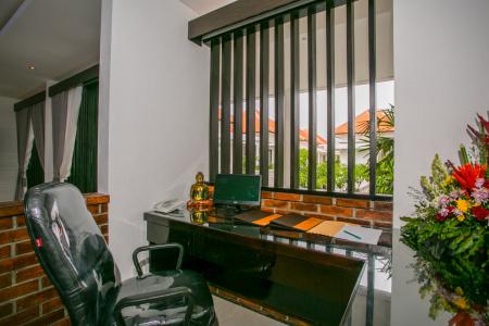 The Diana Suite - 8