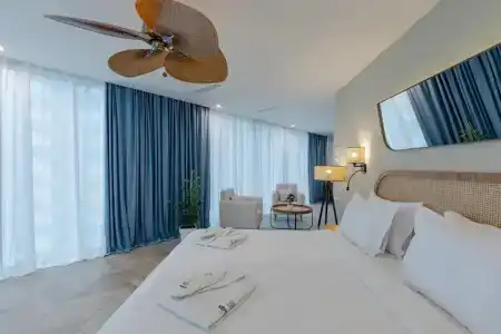 MiraMar Luxury Residences - 23